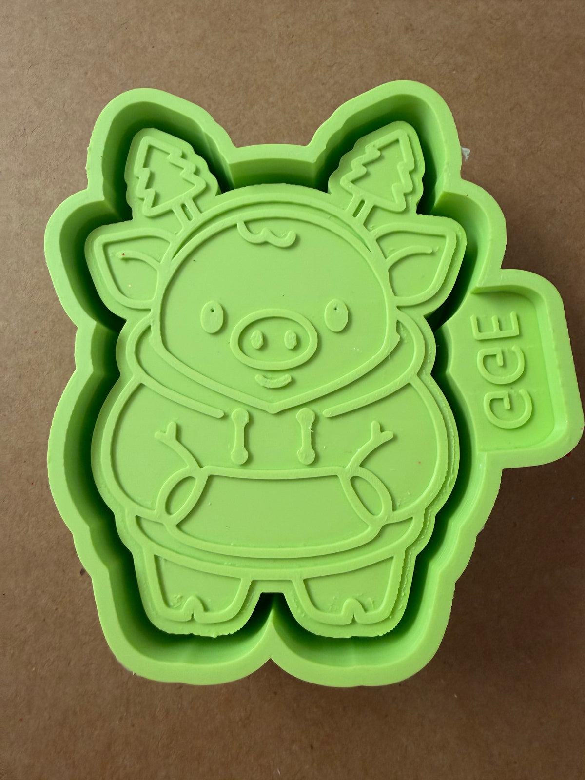 Pig with Trees Headband - Silicone Mold