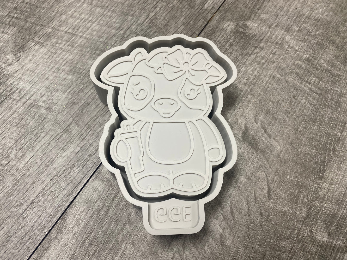 Cutie Cow with Cup - Silicone Mold