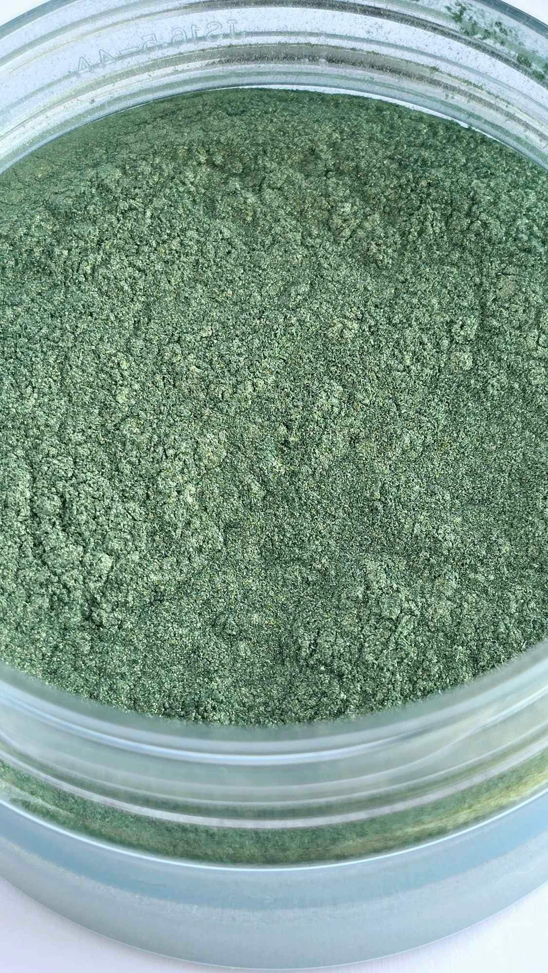 PEARL MICA 1OZ: Nessie