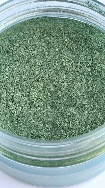 PEARL MICA 1OZ: Nessie