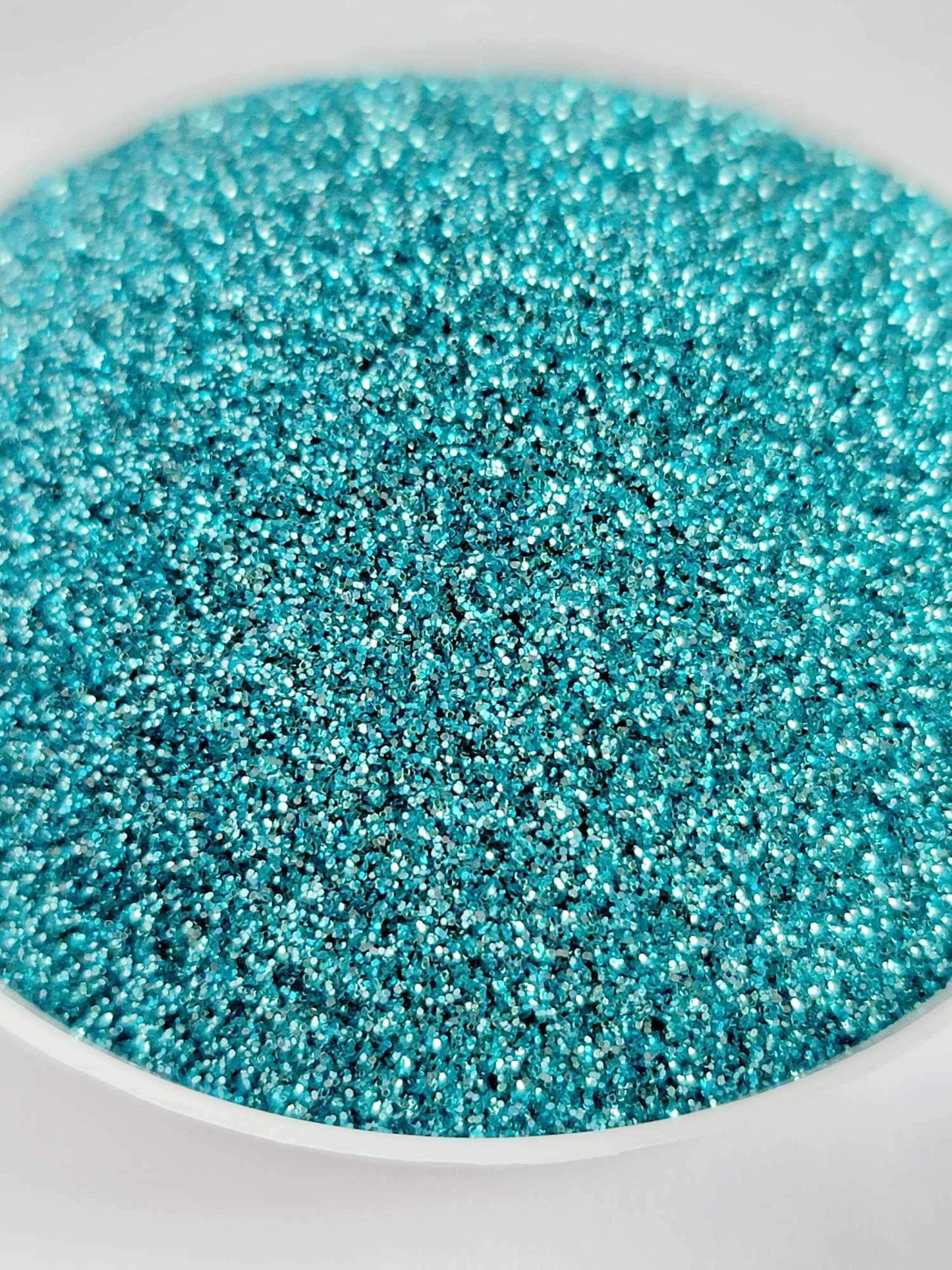 Fine Metallic: Azulta