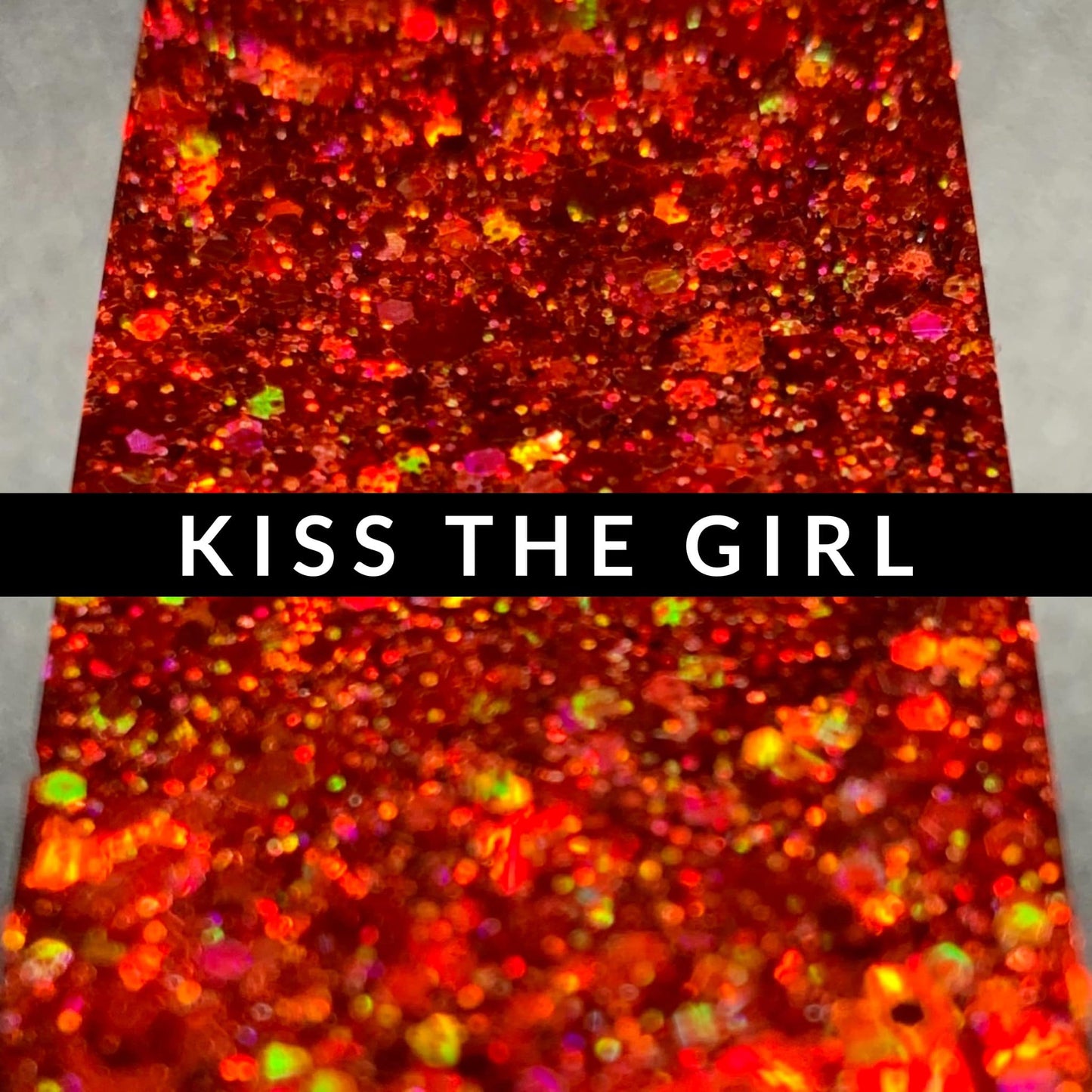 Holographic Chunky Mix: Kiss the Girl