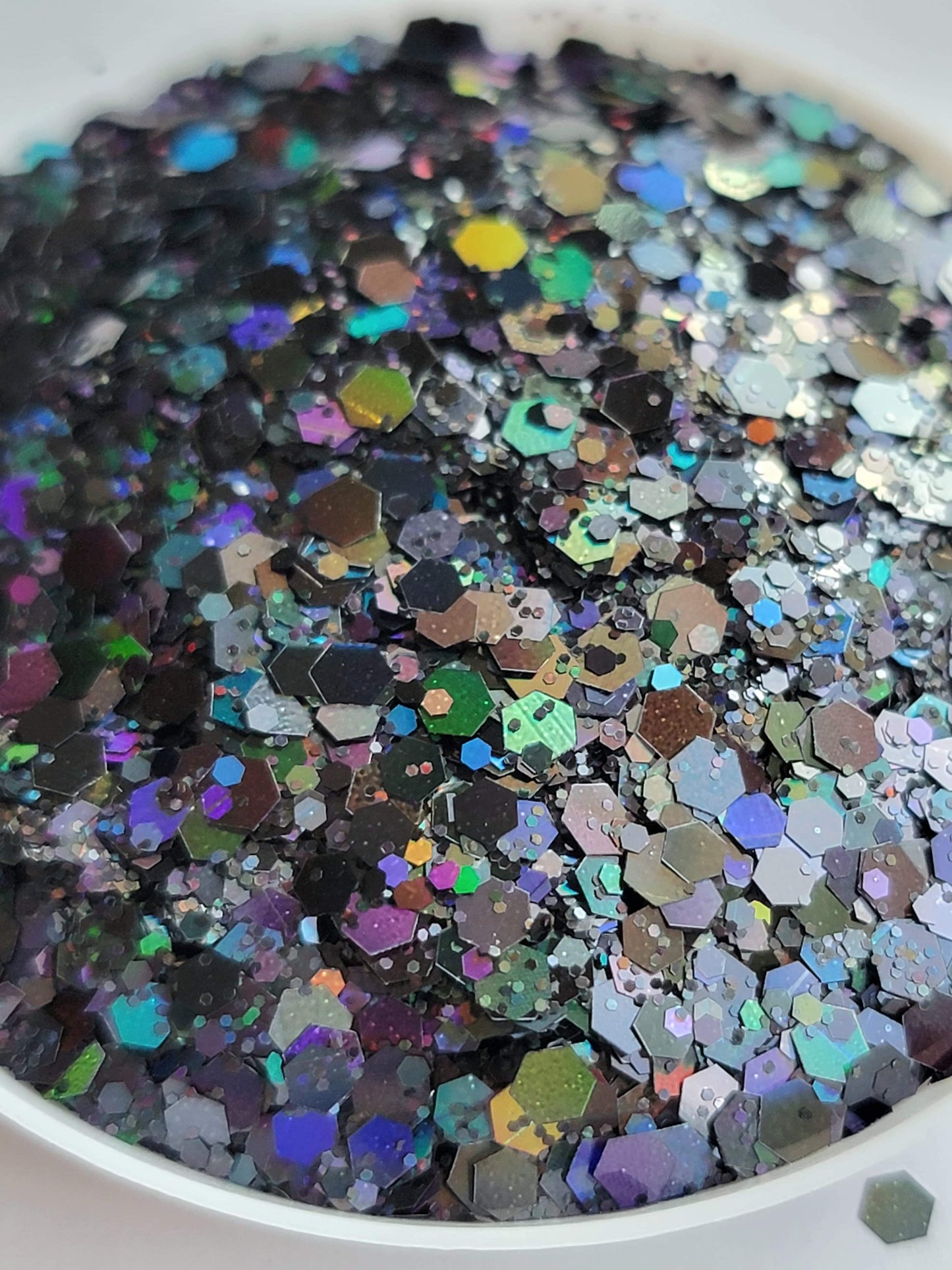 Holographic Chunky Mix: Diamond in the Rough
